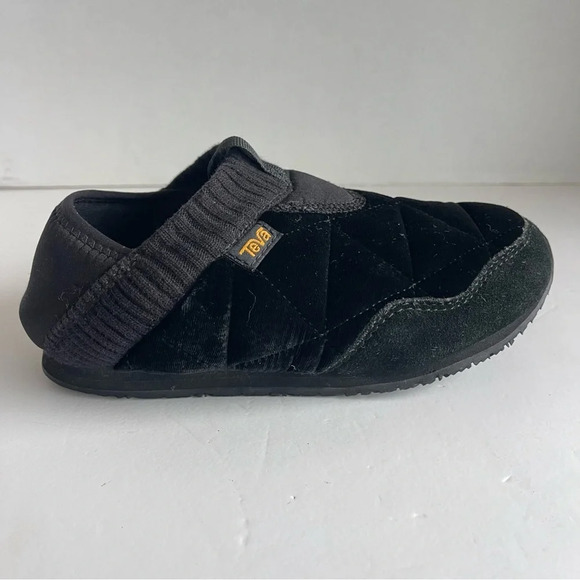 Teva Shoes - Teva Womens Ember Moc Velvet Slipper Sneaker Shoes, Black, US 5